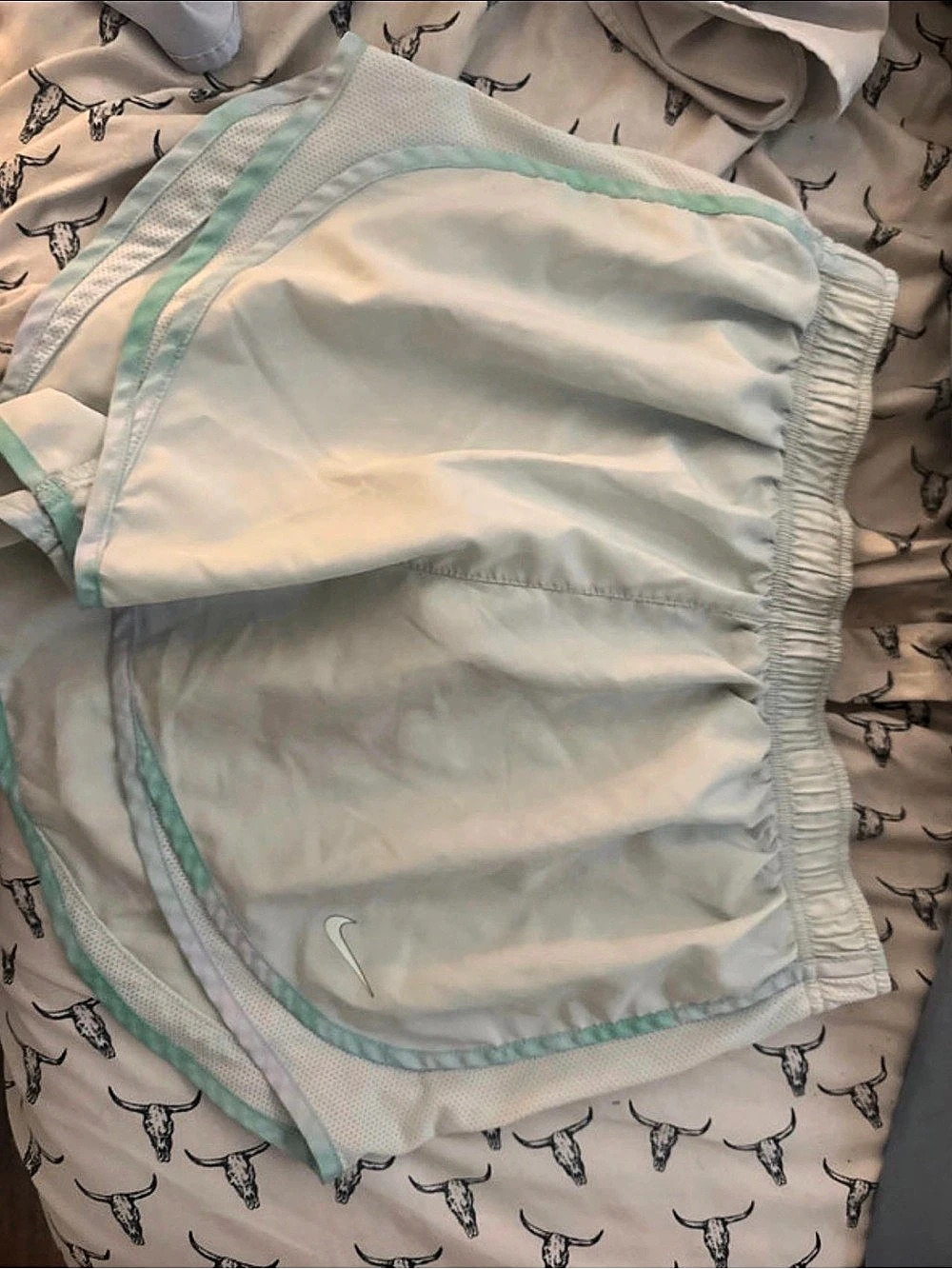 Nike Dri-FIT Tempo Running Shorts White & Green